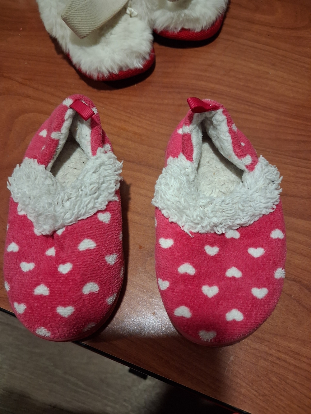 Girls' Pink Heart Fleece Slip-On Slippers with Sherpa Collar